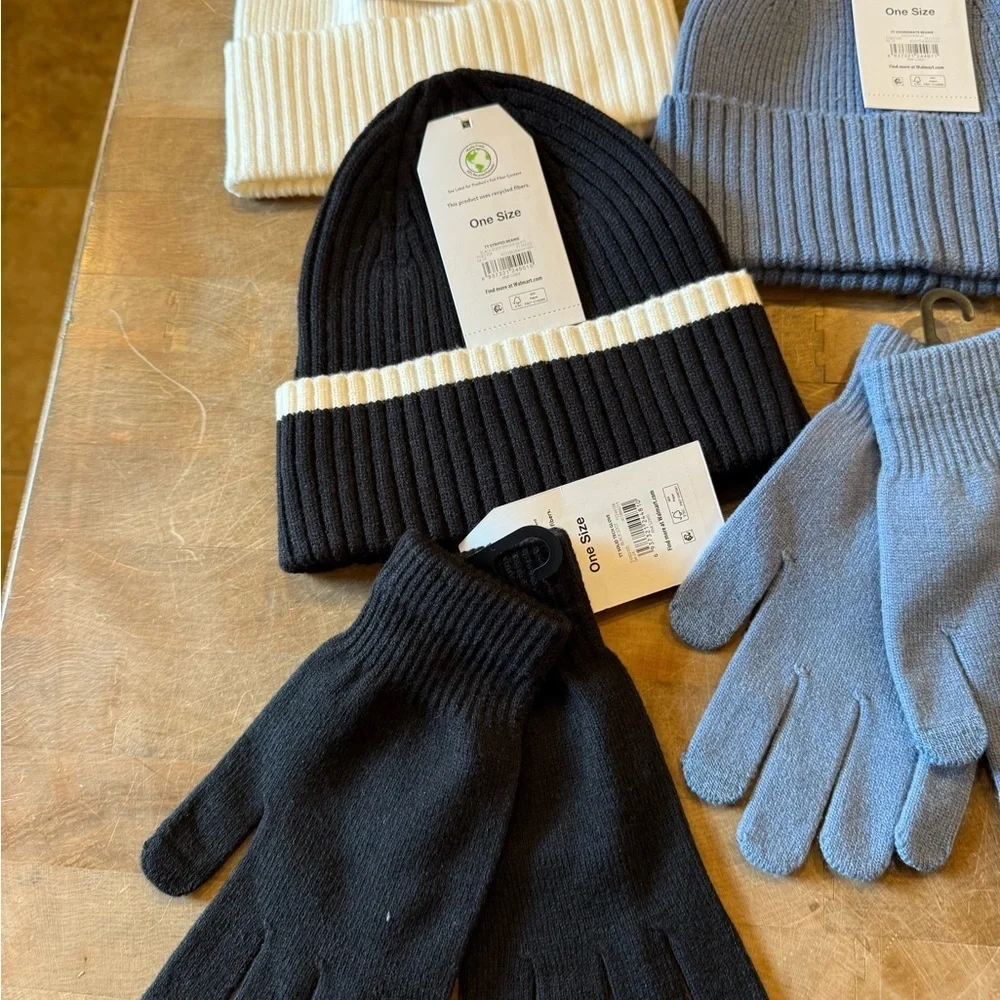 8 piece Cozy Women’s Beanie and Glove Set - Black, Blue, Gray BRAND NEW